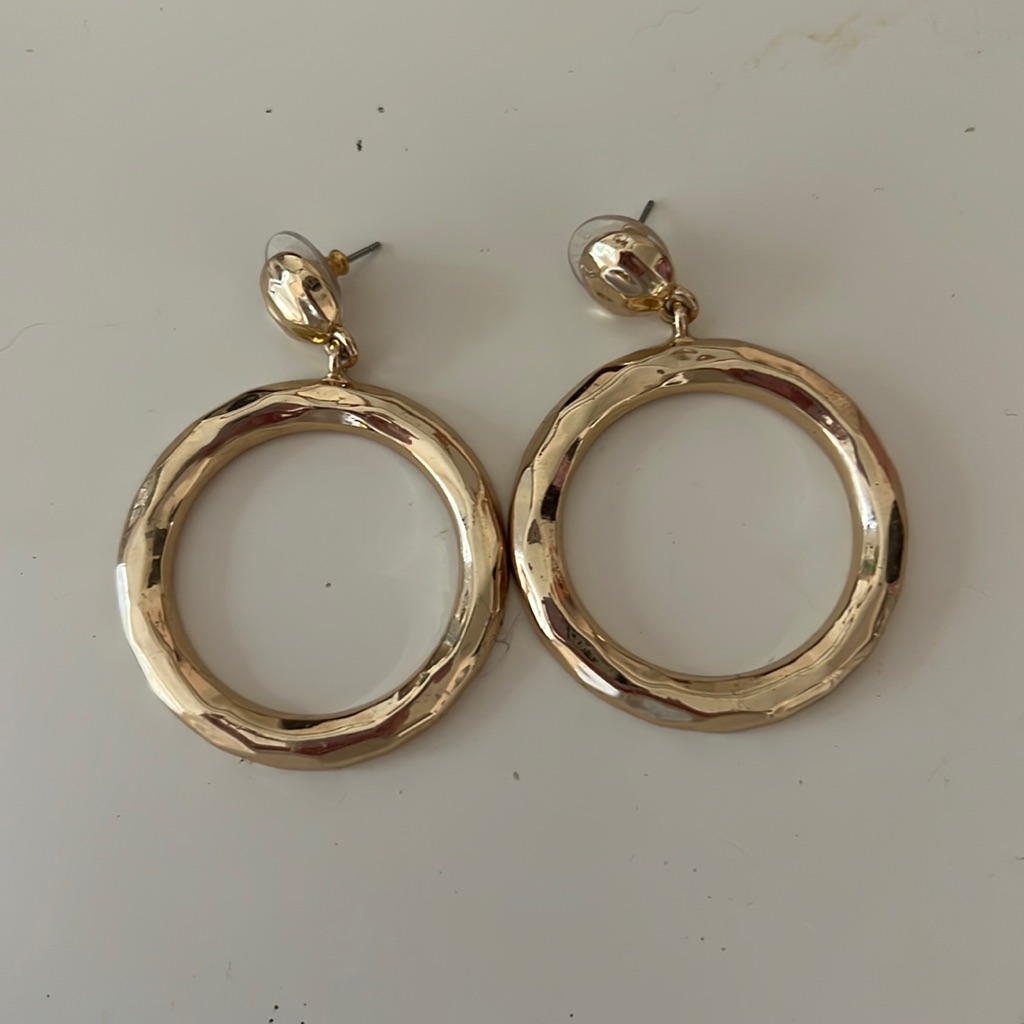 Gold Pendant Drop Round Earrings